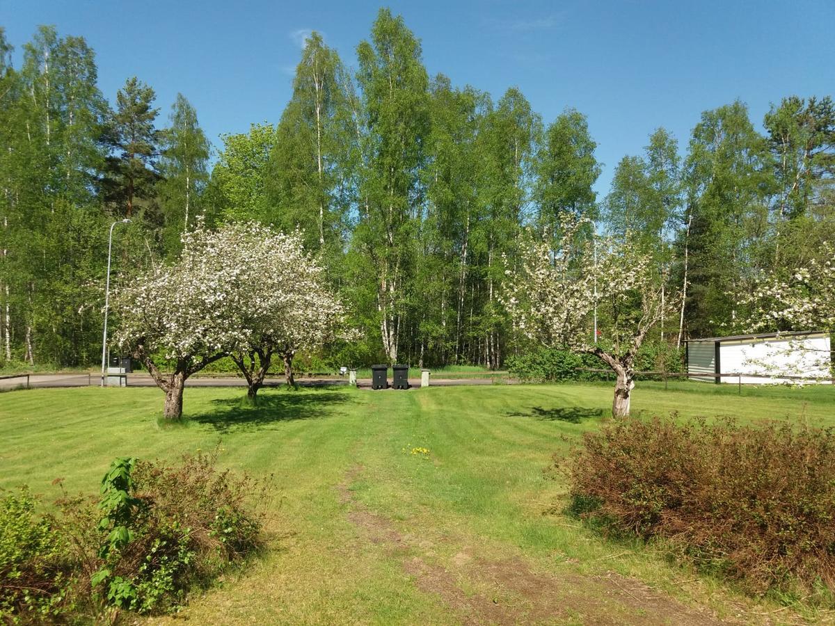 Myb&B & Guesthouse Lonneberga-Silverdalen المظهر الخارجي الصورة